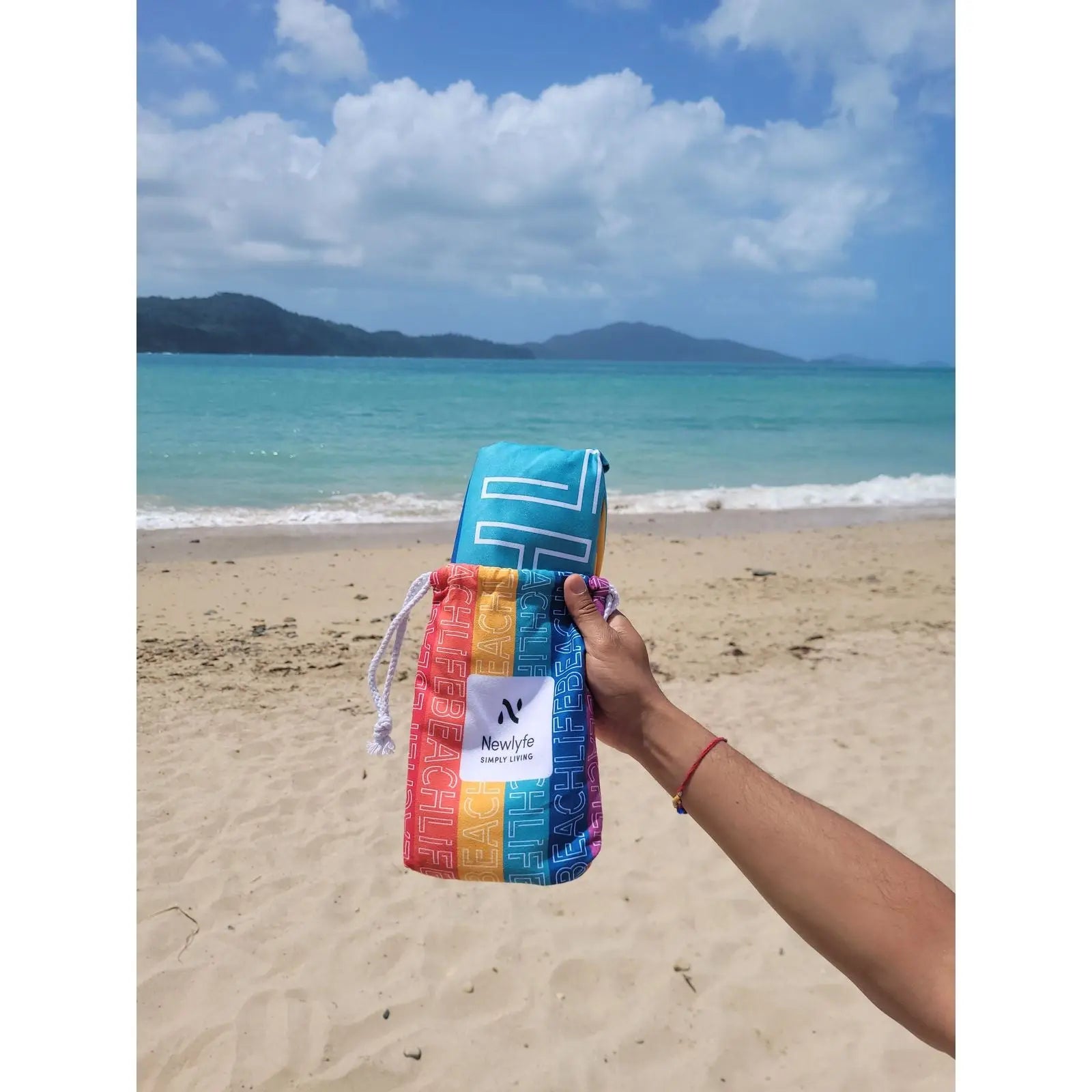 Manly Beach Towel & Pouch Newlyfe