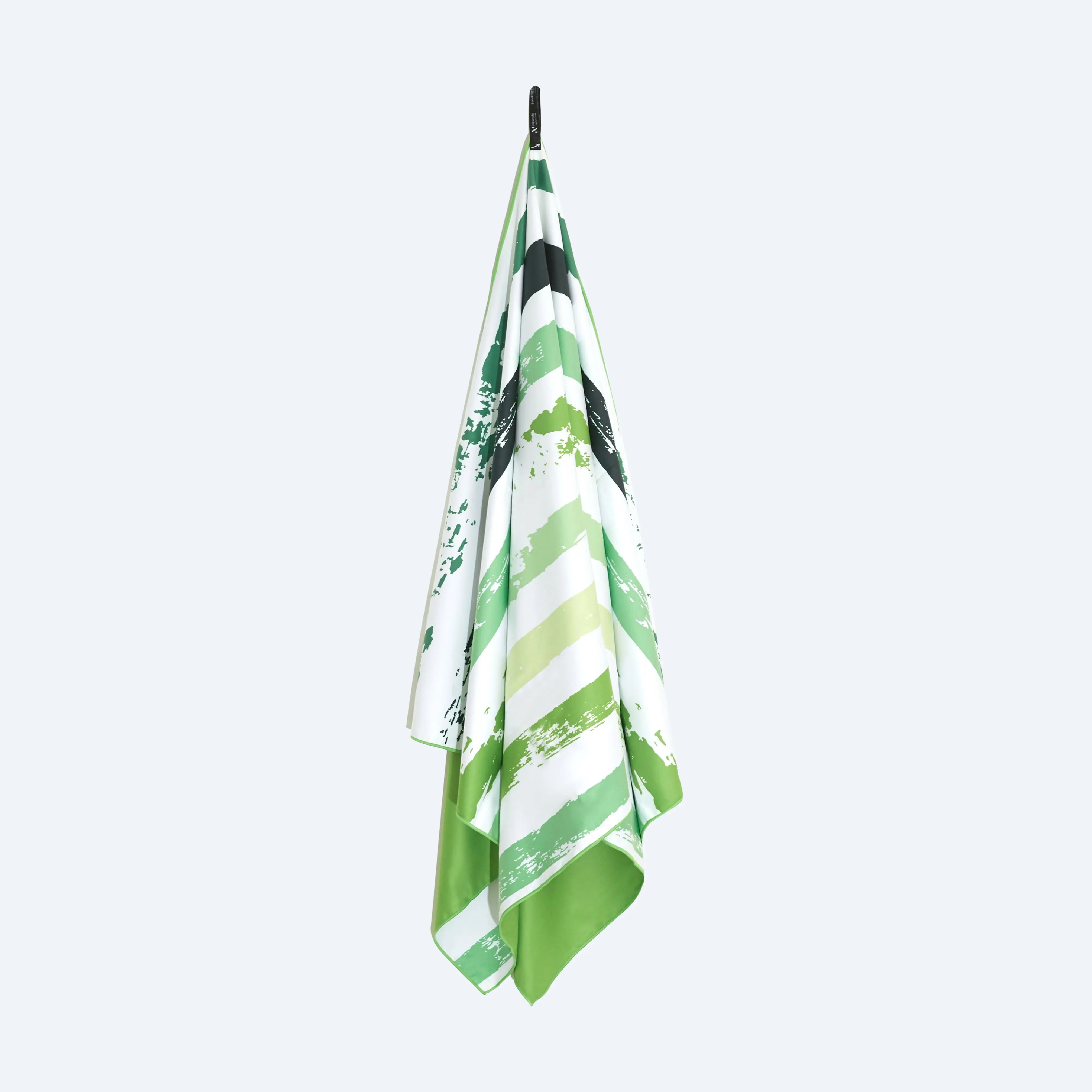 Airlie XL Beach Towel & Pouch Newlyfe