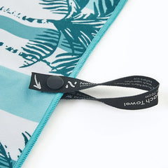 Cocos Beach Towel & Pouch Newlyfe